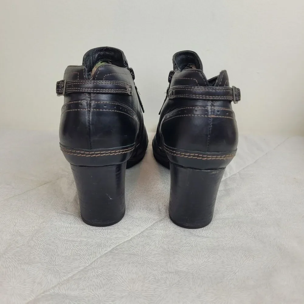 Clarks Artisan Black Leather Cap Toe Ankle Bootie Heels Zipper Womens 10M casual